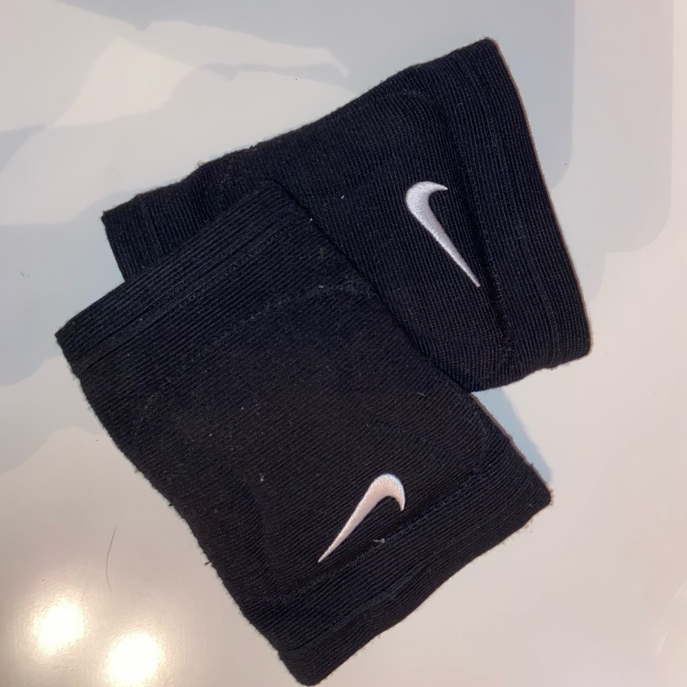 Black Nike volleyball knee pads